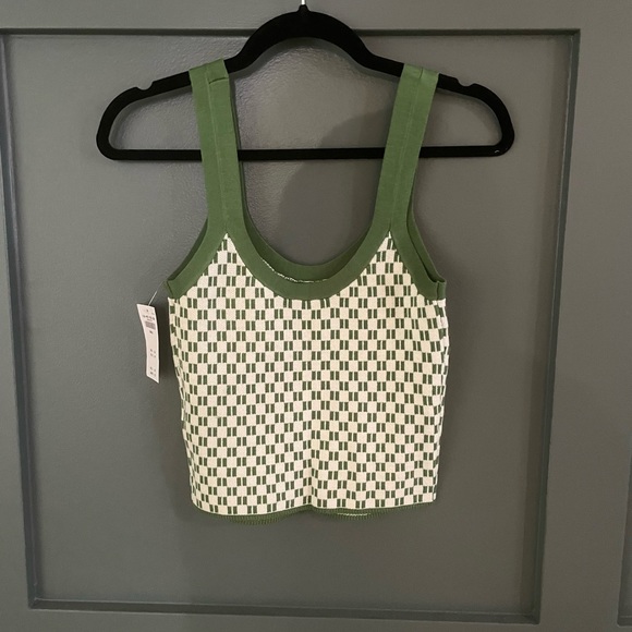 SOLD NWT Abercrombie Pattern Slim Scoopneck Tank - Picture 3 of 4